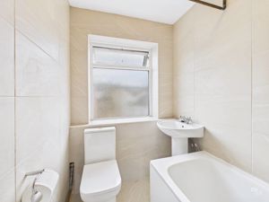 BATHROOM- click for photo gallery